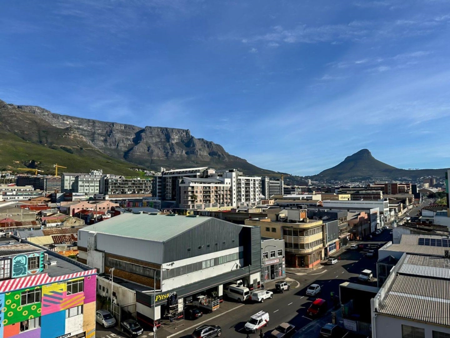 1 Bedroom Property for Sale in Woodstock Western Cape